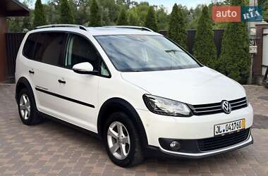 Минивэн Volkswagen Touran 2011 в Черновцах