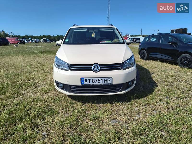Минивэн Volkswagen Touran 2013 в Ивано-Франковске