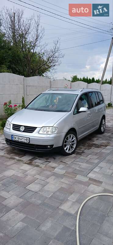 Volkswagen Touran 2006