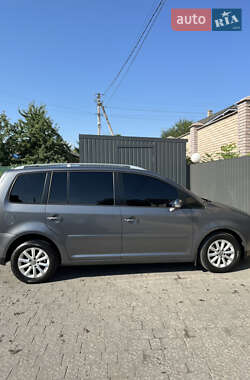 Мінівен Volkswagen Touran 2004 в 