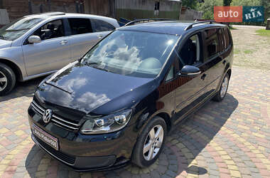 Минивэн Volkswagen Touran 2015 в Рожнятове