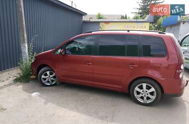 Минивэн Volkswagen Touran 2007 в Володарке
