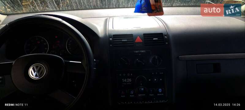 Мінівен Volkswagen Touran 2003 в Тульчині