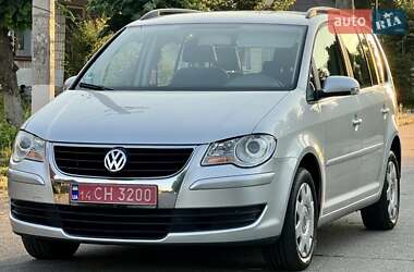 Мінівен Volkswagen Touran 2008 в Умані