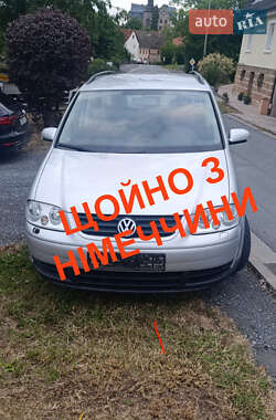 Мінівен Volkswagen Touran 2006 в Луцьку