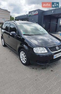 Минивэн Volkswagen Touran 2006 в Житомире