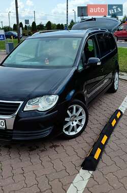Мінівен Volkswagen Touran 2007 в Херсоні