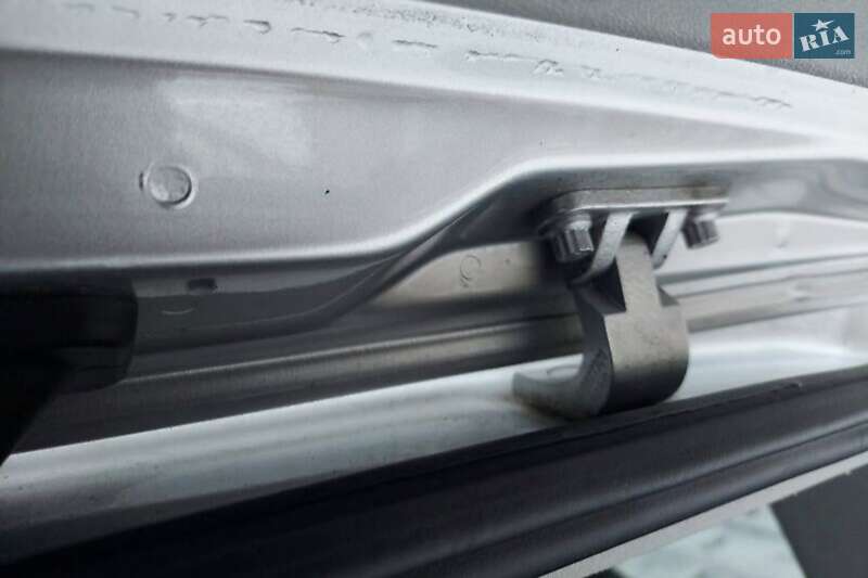 Минивэн Volkswagen Touran 2013 в Кривом Роге