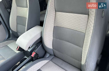 Минивэн Volkswagen Touran 2009 в 