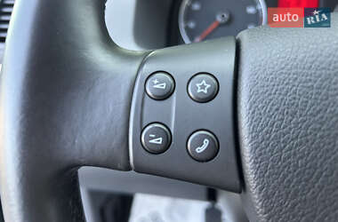 Минивэн Volkswagen Touran 2009 в 