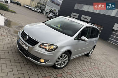 Минивэн Volkswagen Touran 2009 в Хмельницком