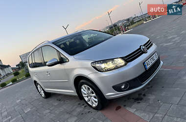 Минивэн Volkswagen Touran 2014 в Хусте