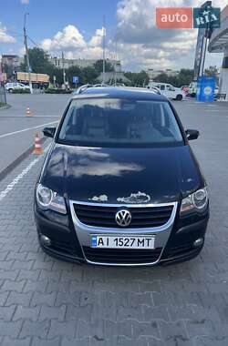 Мінівен Volkswagen Touran 2008 в 