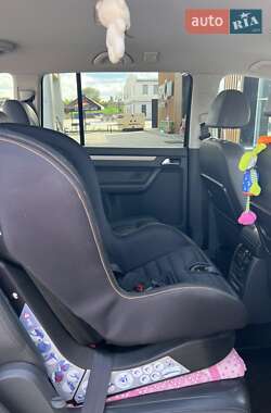 Мінівен Volkswagen Touran 2008 в 