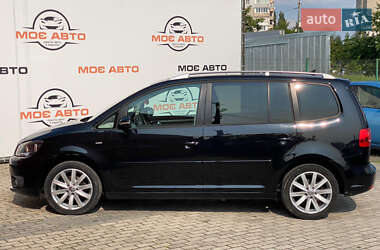 Мінівен Volkswagen Touran 2012 в 