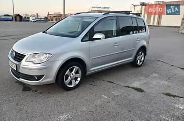 Минивэн Volkswagen Touran 2009 в Харькове