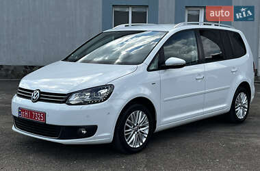 Мінівен Volkswagen Touran 2014 в 