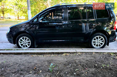 Минивэн Volkswagen Touran 2006 в Кривом Роге