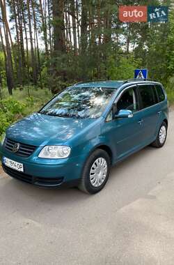 Минивэн Volkswagen Touran 2004 в Киеве