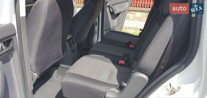 Мінівен Volkswagen Touran 2012 в Івано-Франківську