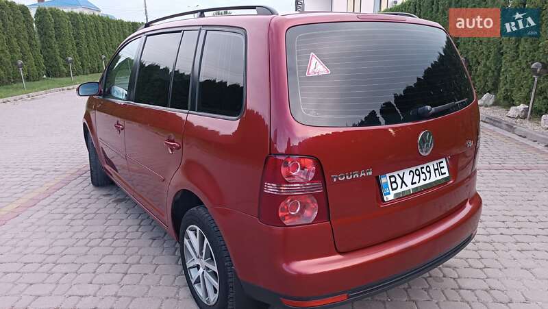 Мінівен Volkswagen Touran 2007 в Дунаївцях