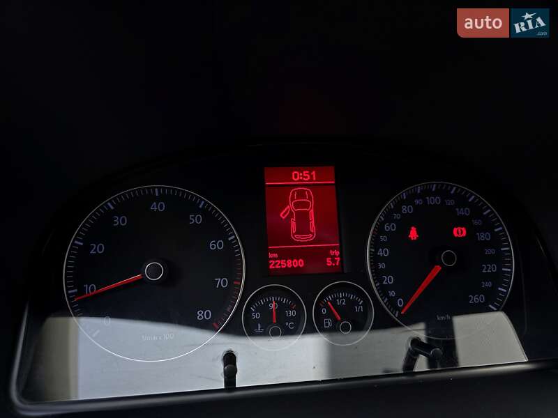 Мінівен Volkswagen Touran 2009 в Полтаві
