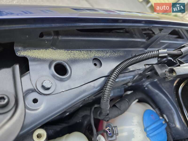 Мінівен Volkswagen Touran 2009 в Полтаві