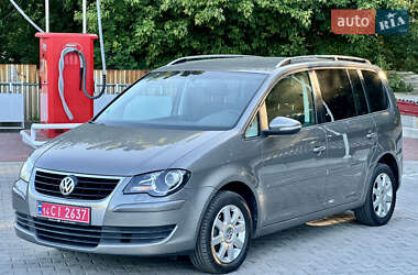 Мінівен Volkswagen Touran 2010 в Вінниці