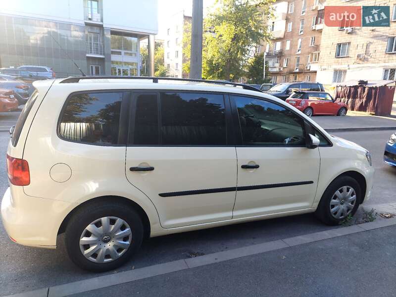 Volkswagen Touran 2013