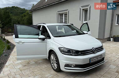 Микровэн Volkswagen Touran 2015 в Ужгороде