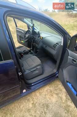Мінівен Volkswagen Touran 2004 в Одесі