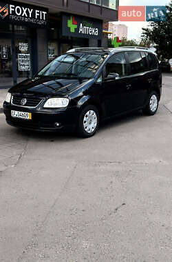 Минивэн Volkswagen Touran 2006 в Луцке
