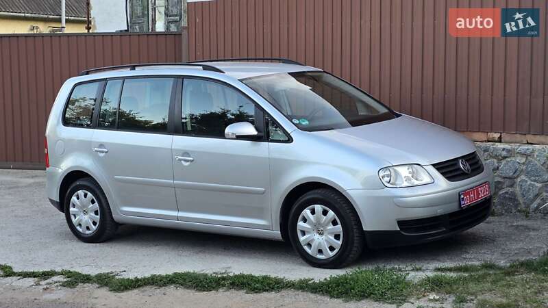 Минивэн Volkswagen Touran 2006 в Полтаве