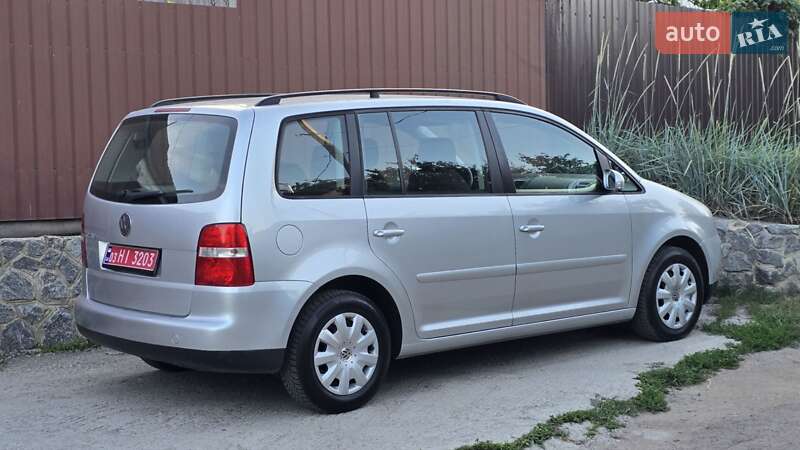 Минивэн Volkswagen Touran 2006 в Полтаве