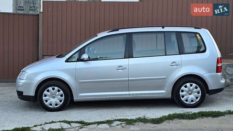 Минивэн Volkswagen Touran 2006 в Полтаве