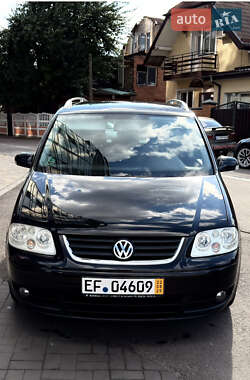 Мінівен Volkswagen Touran 2006 в Луцьку