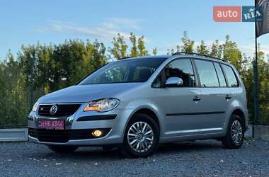 Мінівен Volkswagen Touran 2009 в Дрогобичі