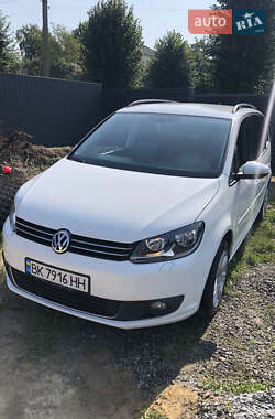 Мінівен Volkswagen Touran 2015 в Рівному