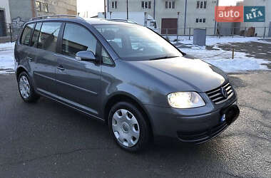 Мінівен Volkswagen Touran 2004 в Кіцмані