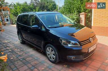 Мінівен Volkswagen Touran 2010 в Гнівані