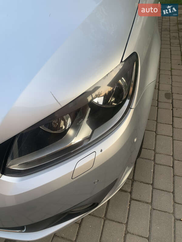 Мінівен Volkswagen Touran 2013 в Рава-Руській