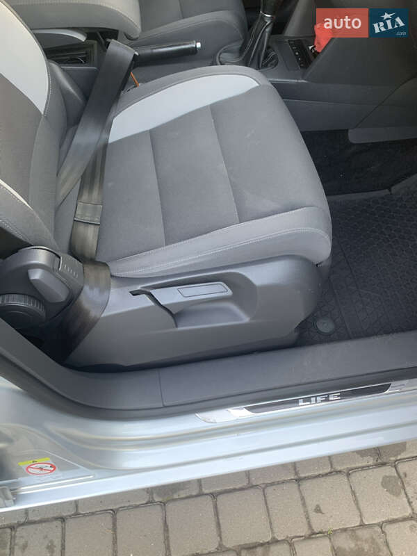 Мінівен Volkswagen Touran 2013 в Рава-Руській