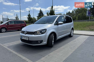 Минивэн Volkswagen Touran 2014 в Львове