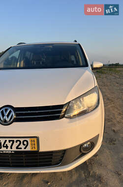 Мінівен Volkswagen Touran 2011 в Долині
