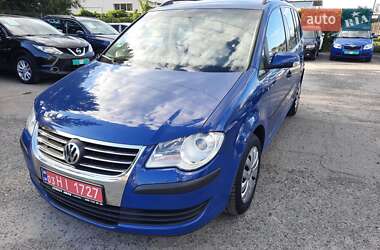 Минивэн Volkswagen Touran 2008 в Полтаве