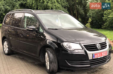 Мінівен Volkswagen Touran 2010 в Луцьку