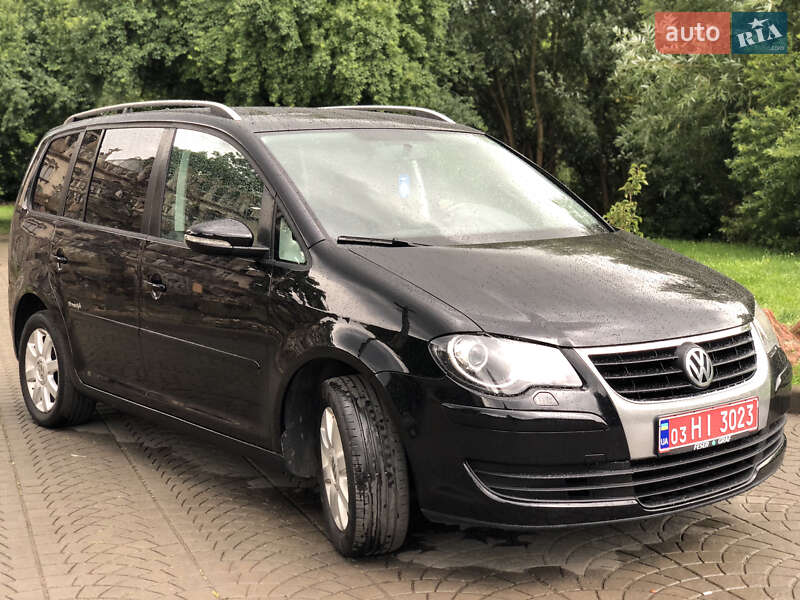 Volkswagen Touran 2010