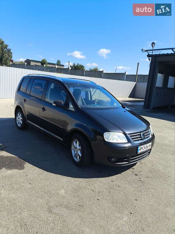 Volkswagen Touran 2004