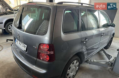 Минивэн Volkswagen Touran 2007 в Днепре
