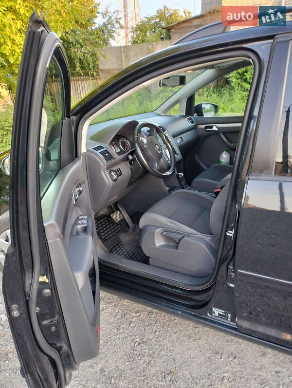 Минивэн Volkswagen Touran 2014 в Звягеле фото 9 Минивэн Volkswagen Touran 2014 в Звягеле